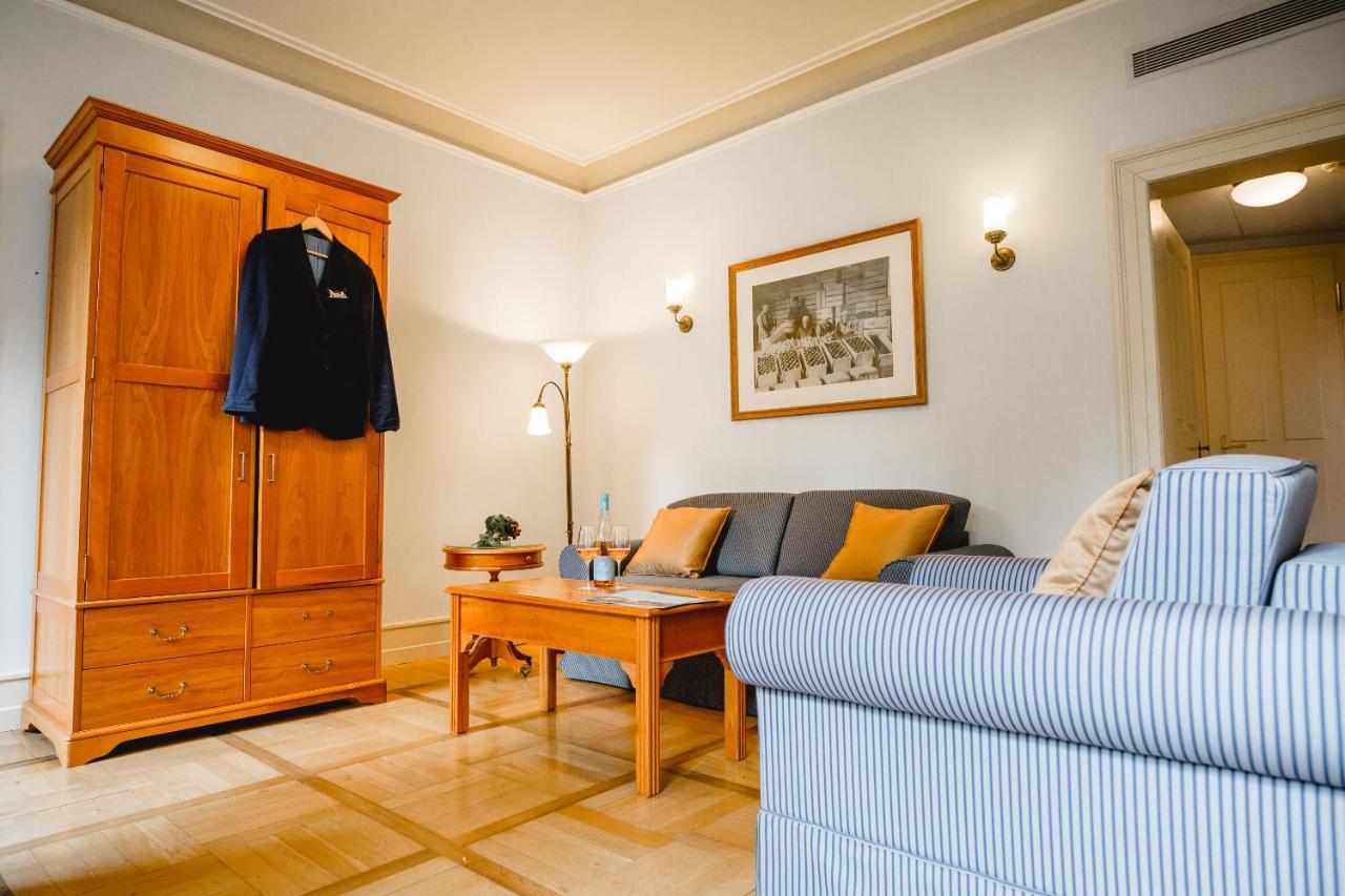 Residenz Weingut Schloss Reinhartshausen Bed and Breakfast Eltville am Rhein Εξωτερικό φωτογραφία